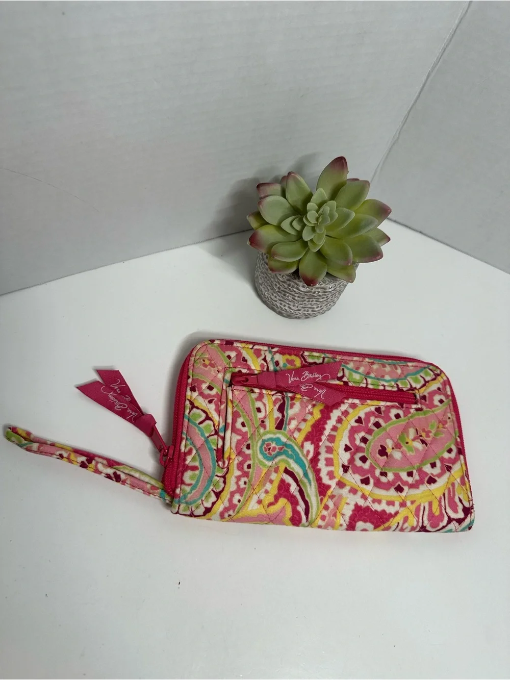 Vera Bradley Pink Floral Paisley Quilted Zip Wallet